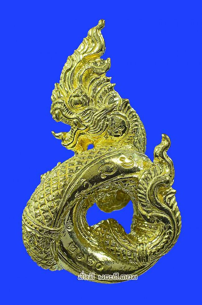 รูปหล่อองค์พญานาค หลวงพ่อรักษ์ อนาลโย วัดสุทธาวาส วิปัสสนา จ.พระนครศรีอยุธยา รุ่นขุมทรัพย์นาคราช ปี 2560 เนื้อทองราชาโชค ตนที่ 18 หมายเลข 2160 รูปหล่อองค์พญานาค หลวงพ่อรักษ์ อนาลโย วัดสุทธาวาส วิปัสสนา จ.พระนครศรีอยุธยา รุ่นขุมทรัพย์นาคราช ปี 2560 เนื้อทองราชาโชค ตนที่ 18 หมายเลข 2160